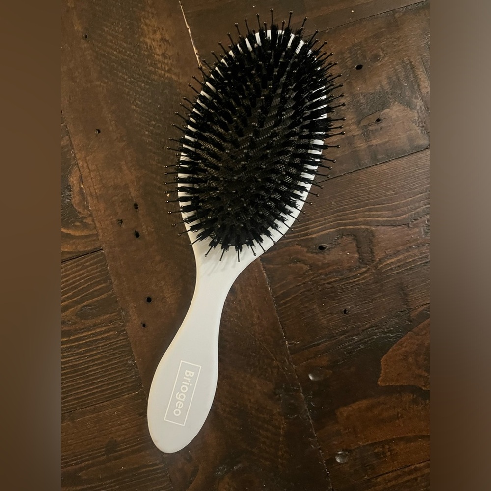 Briogeo Vegan Boar Bristle Brush